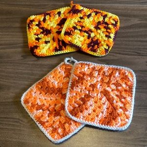 Set of vintage pot holders